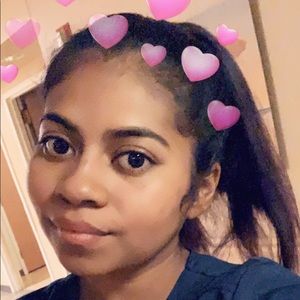 Meet your Posher, Vanessa